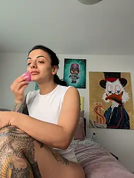 Snapshot of NNNoire chatting on 23, 4, 2026 NNNoire online show from 23, 4, 2026