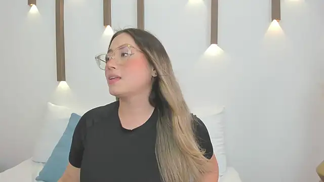 antonella cutie  online show from 4, 2, 2025