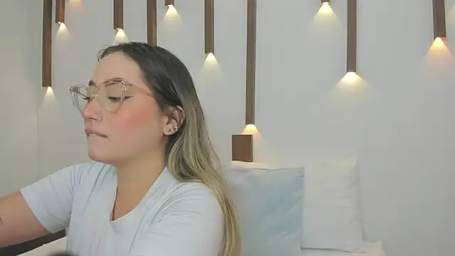 antonella cutie  online show from 5, 2, 2025
