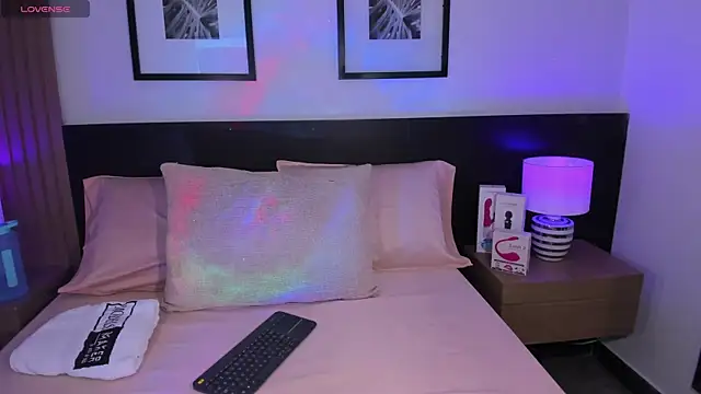 Snapshot of vi_anaya chatting on 24, 10, 2025 vi anaya online show from 24, 10, 2025