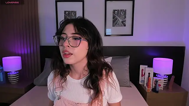 Snapshot of vi_anaya chatting on 14, 10, 2025 vi anaya online show from 14, 10, 2025