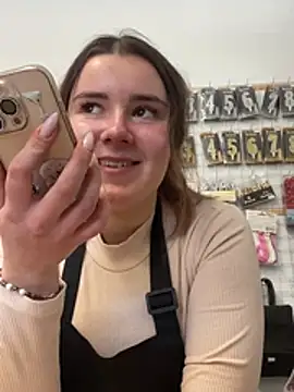 mewKate online show from 22, 4, 2026