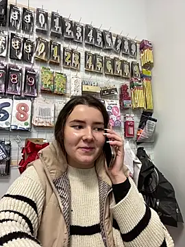 mewKate online show from 1, 4, 2026