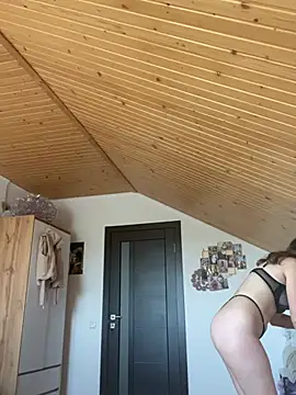 mewKate online show from 18, 5, 2026