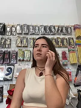 mewKate online show from 15, 5, 2026