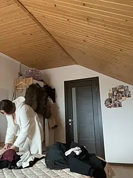 mewKate online show from 30, 3, 2026