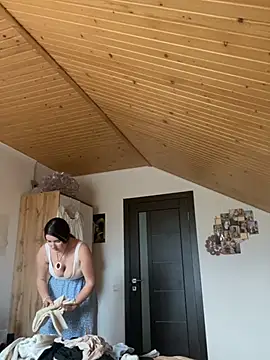 mewKate online show from 11, 5, 2026