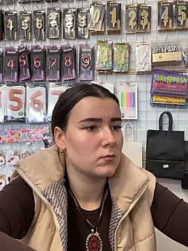 mewKate online show from 14, 4, 2026