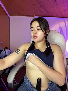 Snapshot of Camila_pinkk chatting on 1, 6, 2026 Camila pinkk online show from 1, 6, 2026