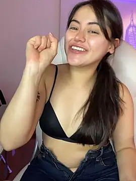 Snapshot of Camila_pinkk chatting on 25, 5, 2026 Camila pinkk online show from 25, 5, 2026