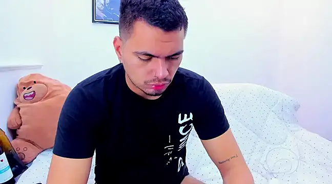EnriquevillaF online show from 23, 2, 2025