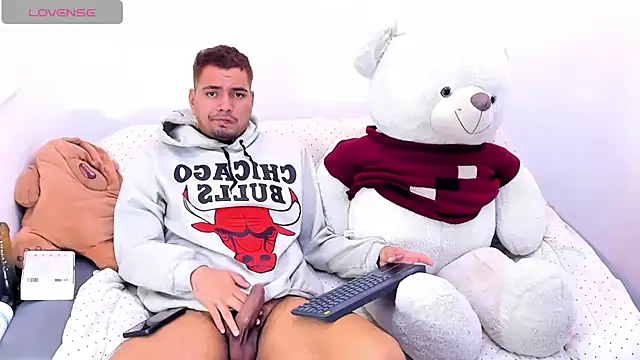 EnriquevillaF online show from 13, 3, 2025