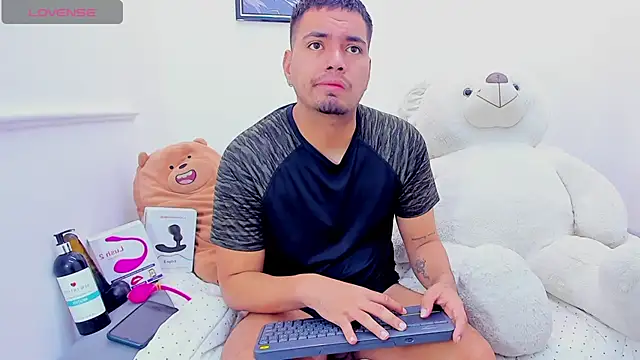 EnriquevillaF online show from 22, 2, 2025
