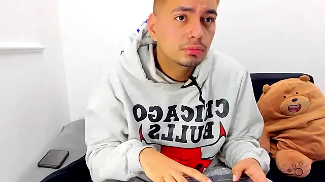 EnriquevillaF online show from 12, 3, 2025