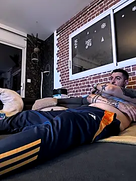 thefrenchkiss25 online show from 9, 3, 2026