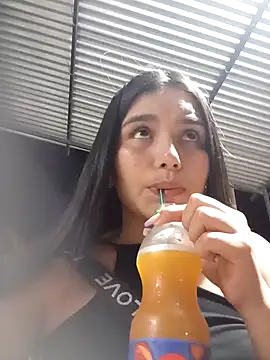 the queen of street online show from 30, 1, 2025