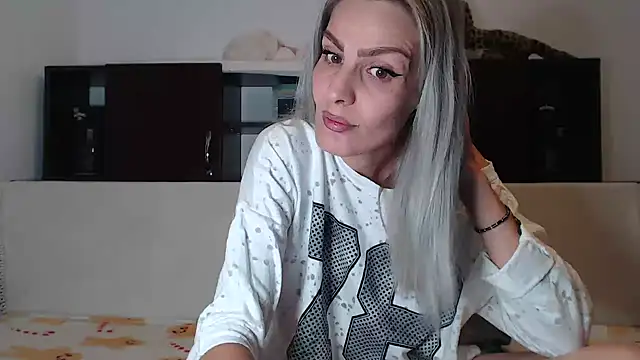 AshlineKatte online show from 22, 10, 2025