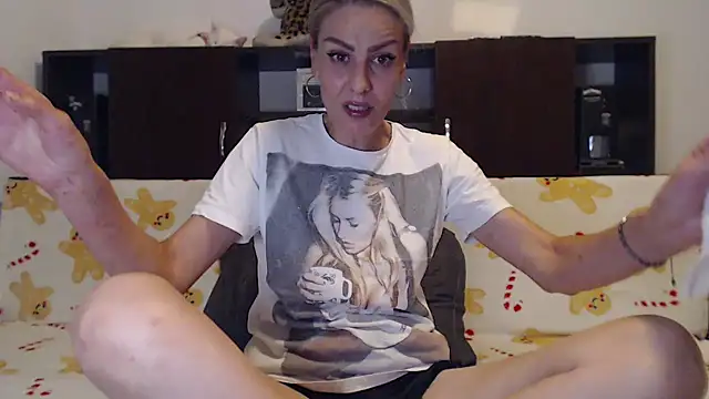 AshlineKatte online show from 11, 10, 2025