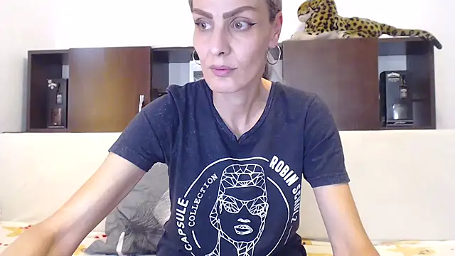 AshlineKatte online show from 24, 10, 2025