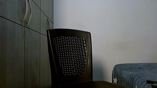 lonelydick2002 online show from 1, 2, 2026