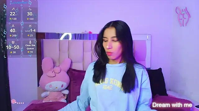 Snapshot of Silver_Rosex chatting on 23, 10, 2025 Silver Rosex online show from 23, 10, 2025