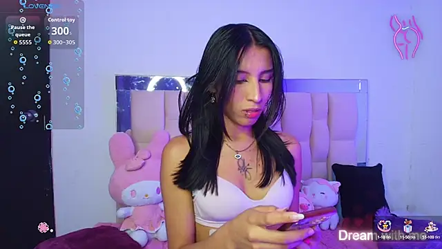 Snapshot of Silver_Rosex chatting on 12, 10, 2025 Silver Rosex online show from 12, 10, 2025