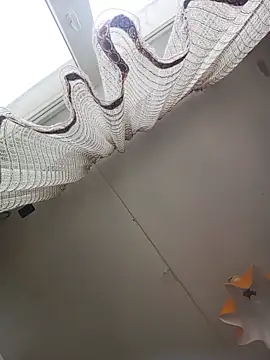 Lauren Amabel online show from 19, 3, 2026