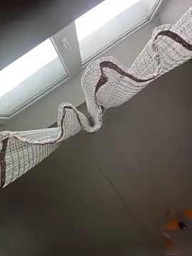 Lauren Amabel online show from 10, 4, 2026