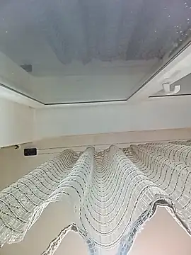 Lauren Amabel online show from 18, 2, 2026