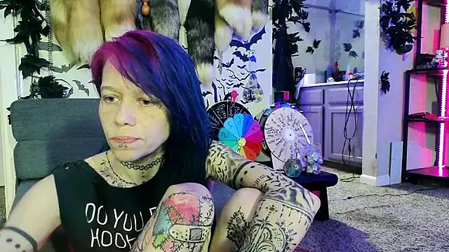 trashbrat online show from 17, 12, 2025