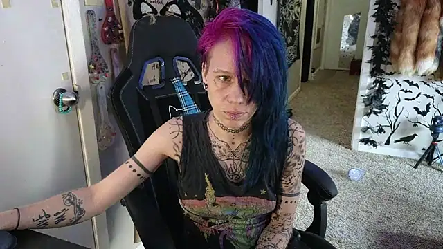 trashbrat online show from 19, 12, 2025