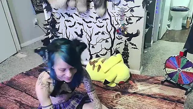 trashbrat online show from 8, 11, 2025