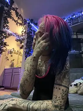 Snapshot of trashbrat chatting on 3, 5, 2026 trashbrat online show from 3, 5, 2026