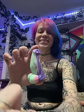 Snapshot of trashbrat chatting on 26, 4, 2026 trashbrat online show from 26, 4, 2026