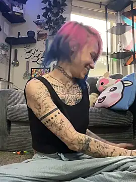 trashbrat online show from 24, 4, 2026