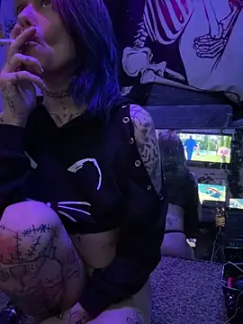 Snapshot of trashbrat chatting on 4, 6, 2026 trashbrat online show from 4, 6, 2026