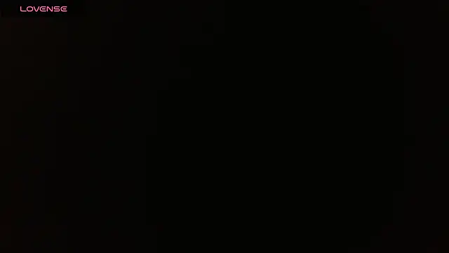 Snapshot of Danielagomez33 chatting on 4, 6, 2026 Danielagomez33 online show from 4, 6, 2026