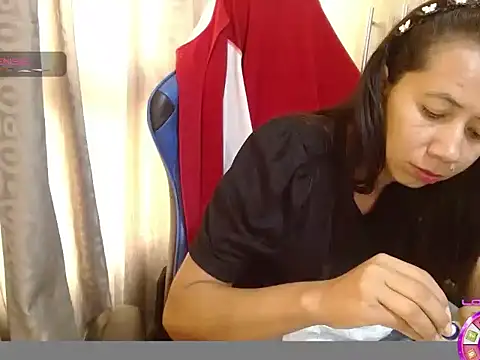 Danielagomez33 online show from 7, 4, 2026