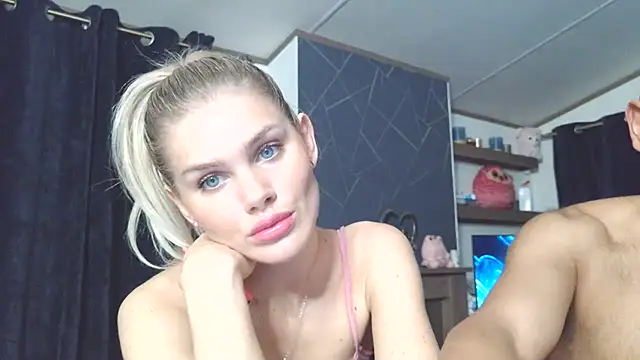 English Teen Evelyn online show from 7, 2, 2025