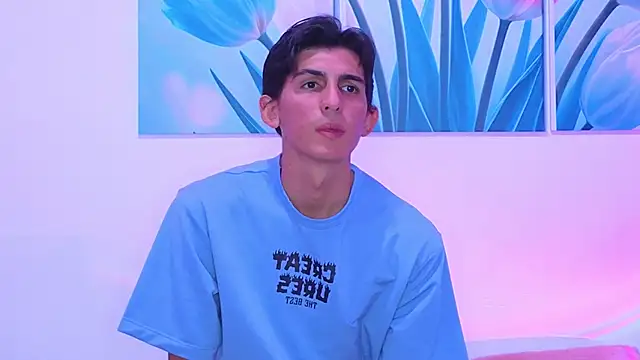 Ana and Leo online show from 4, 12, 2025