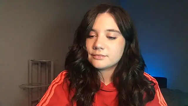 Snapshot of kylienotjenner chatting on 16, 3, 2025 kylienotjenner online show from 16, 3, 2025