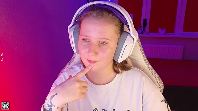 mon lola online show from 22, 10, 2025