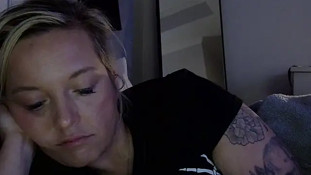 JennaLynn785 online show from 3, 3, 2025