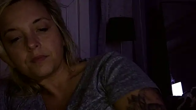 JennaLynn785 online show from 17, 2, 2025