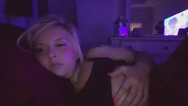 JennaLynn785 online show from 3, 2, 2025