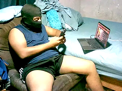 Snapshot of SergCarMX1 chatting on 18, 6, 2026 SergCarMX1 online show from 18, 6, 2026
