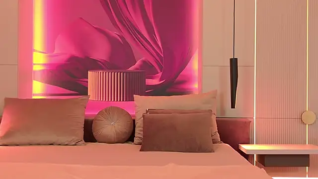 RubyLuxee online show from 28, 11, 2025