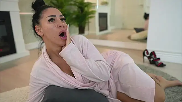 MyaBlack online show from 19, 4, 2026