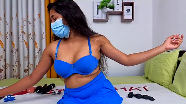 Tatoo girl online show from 30, 10, 2025