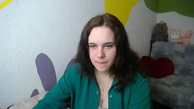 mini girly online show from 4, 11, 2025